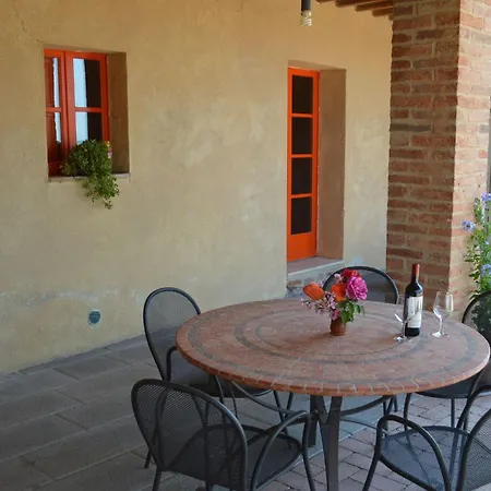 公寓 With Beautiful View In The Crete Senesi