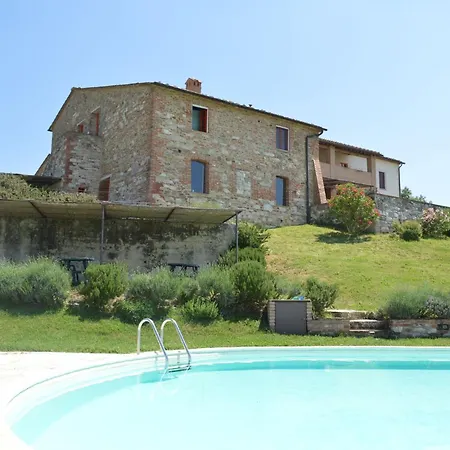 With Beautiful View In The Crete Senesi *